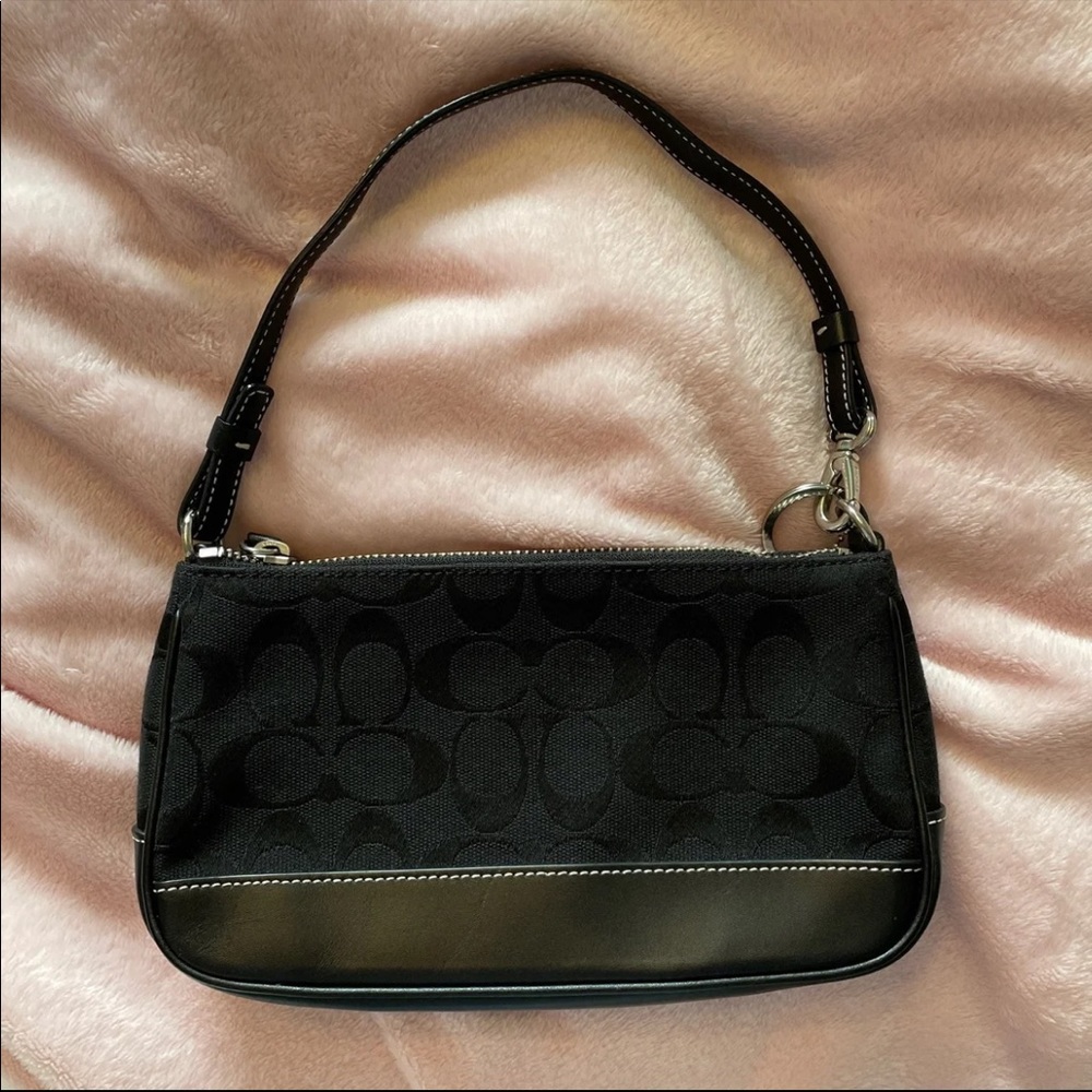 (ON HOLD) coach handbag (ON HOLD)!!!